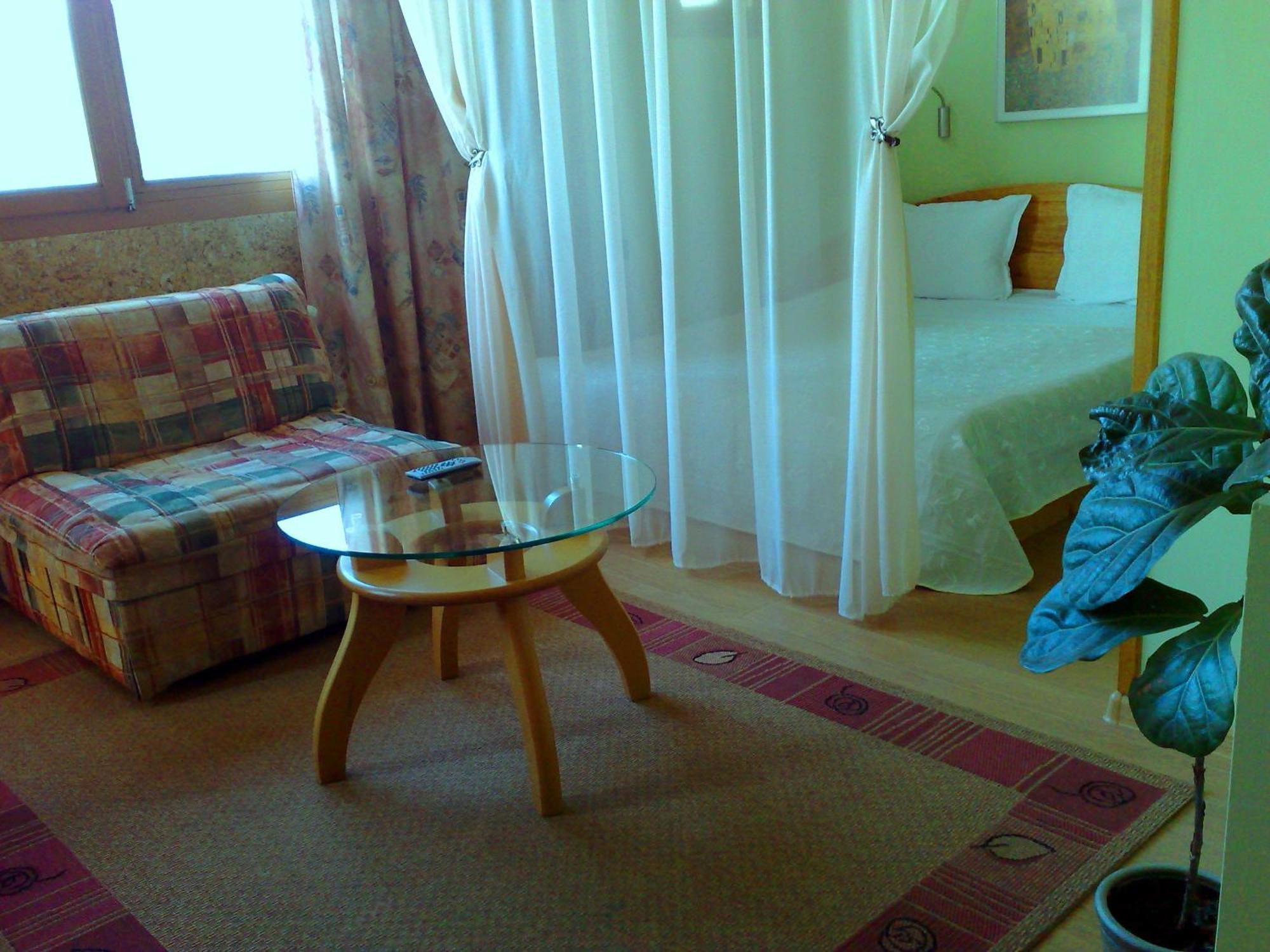Family Hotel Sonata 萨莫科夫 外观 照片