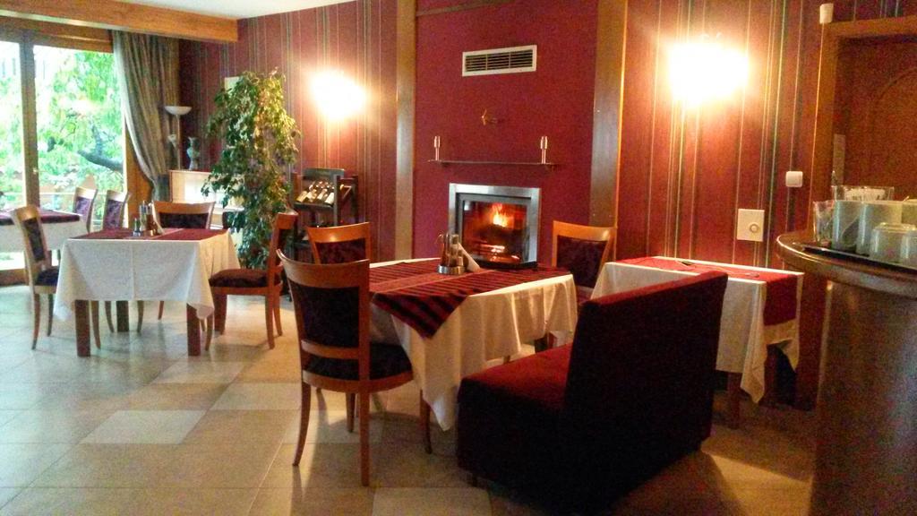 Family Hotel Sonata 萨莫科夫 外观 照片