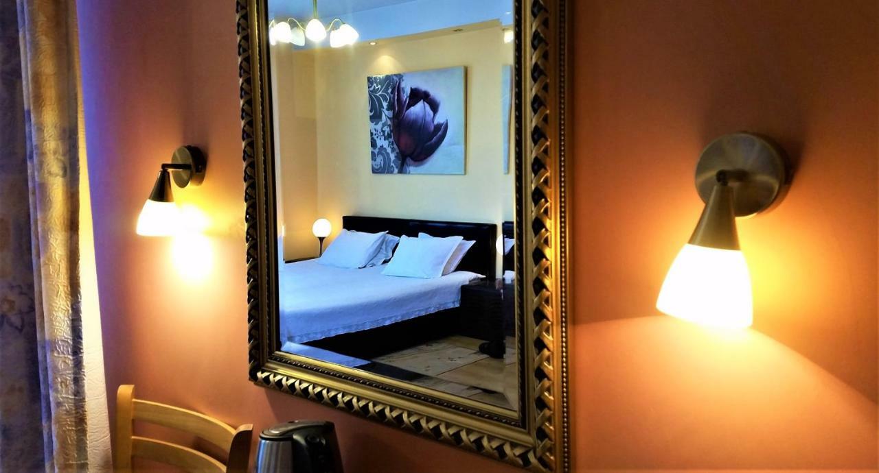 Family Hotel Sonata 萨莫科夫 外观 照片